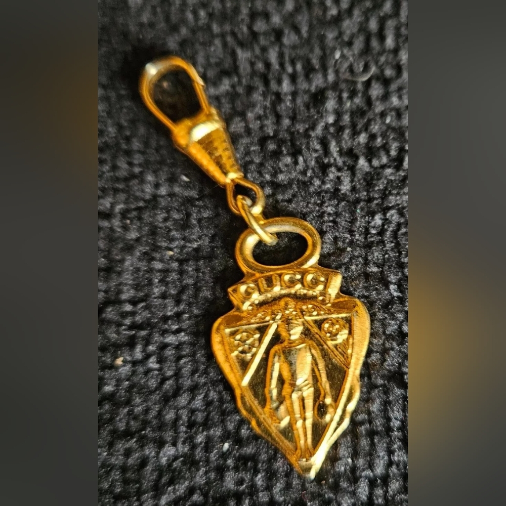 Gucci Gold PLATED 10k Charm zipper PULL authentic 1970s Pendant